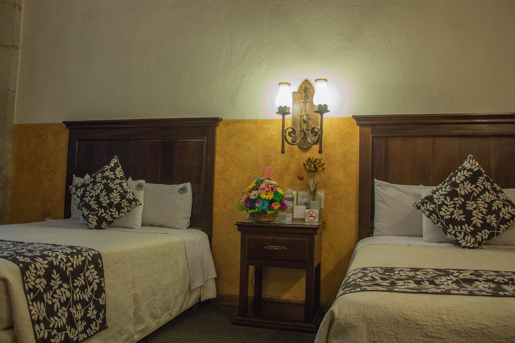 מורליה Hotel Historia מראה חיצוני תמונה