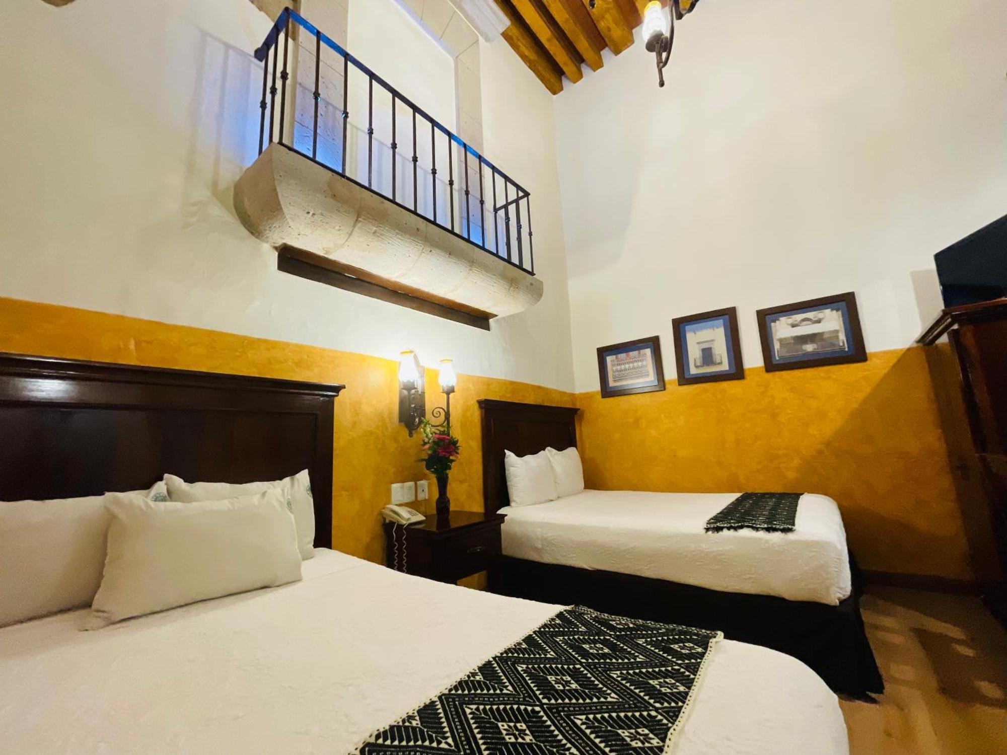 מורליה Hotel Historia מראה חיצוני תמונה